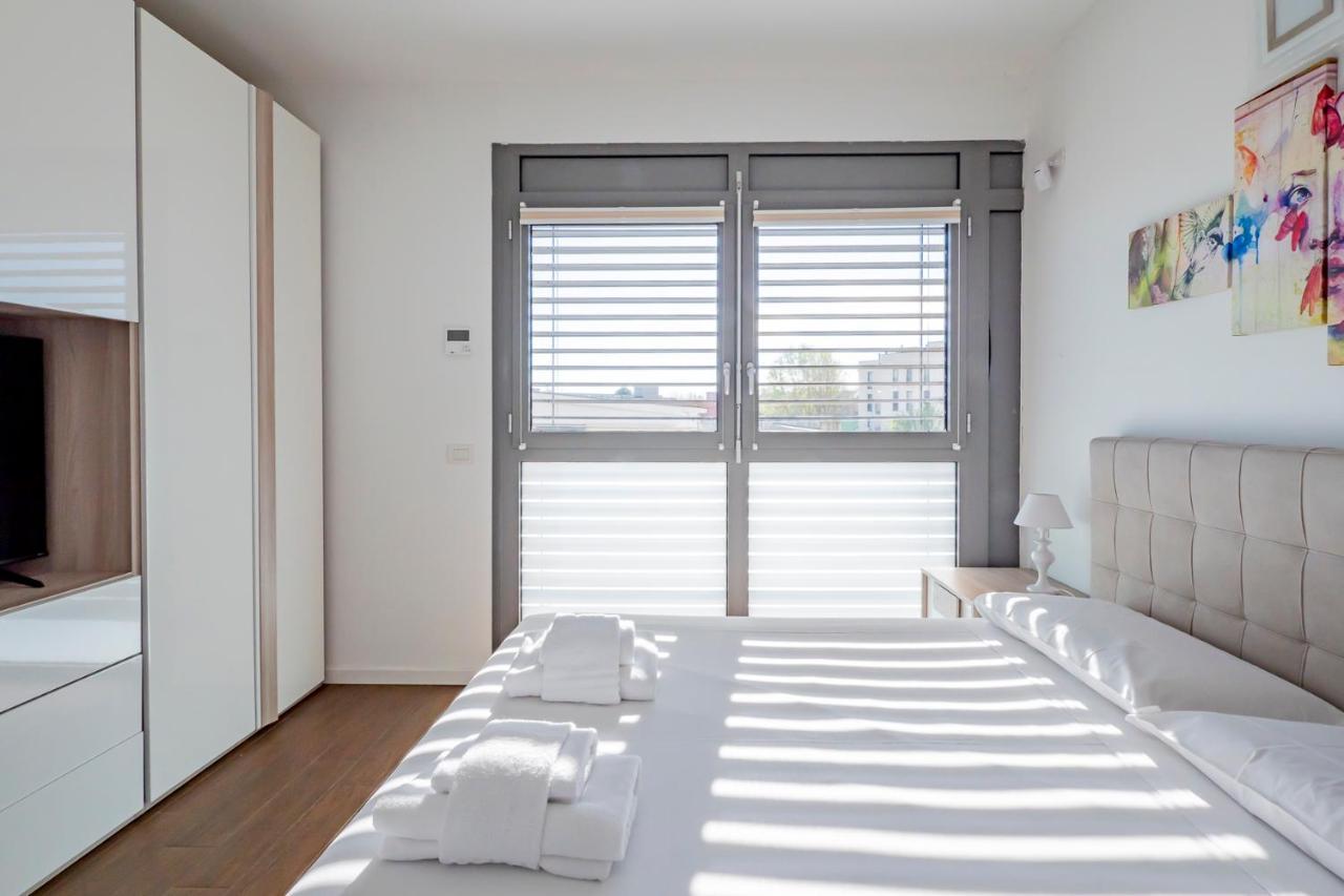 Luxury Near Linate Quintiliano 7 Apartment Milan